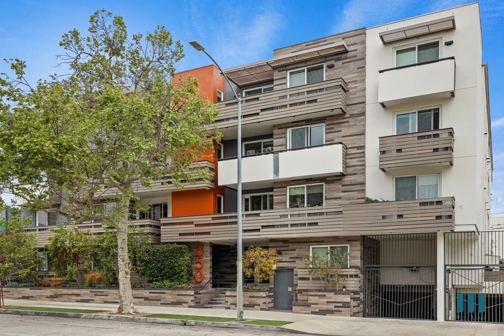 Wilcox Bea By Wiseman Apartments, 850 Wilcox Ave., Los Angeles, CA RentCafe